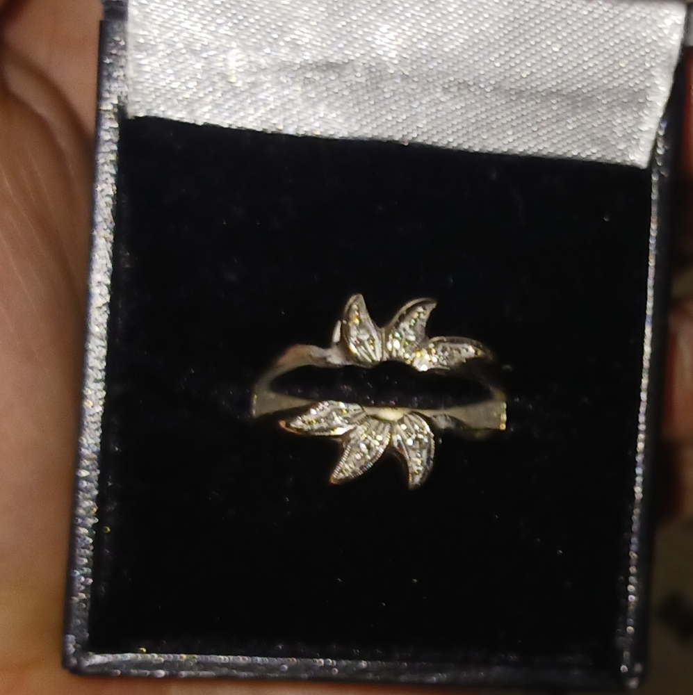 STUNNING VINTAGE ENGAGEMENT RING 😍💍💎💝💖 - Picture 10 of 17